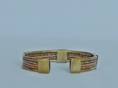 Armreif aus Kupfer (Innen ø ± 7 cm, Höhe ± 1 cm)